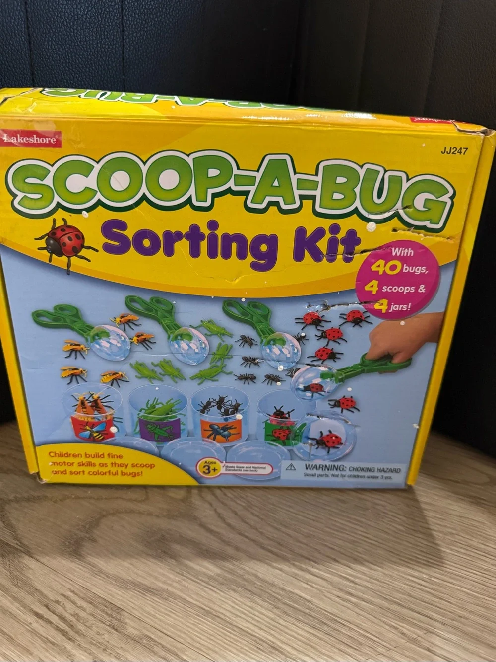 Scoop-A-Bug Sorting Kit, model JJ247